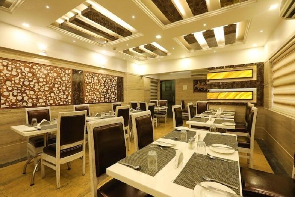 Jyoti Dwelling Hotel Bombaj Zewnętrze zdjęcie