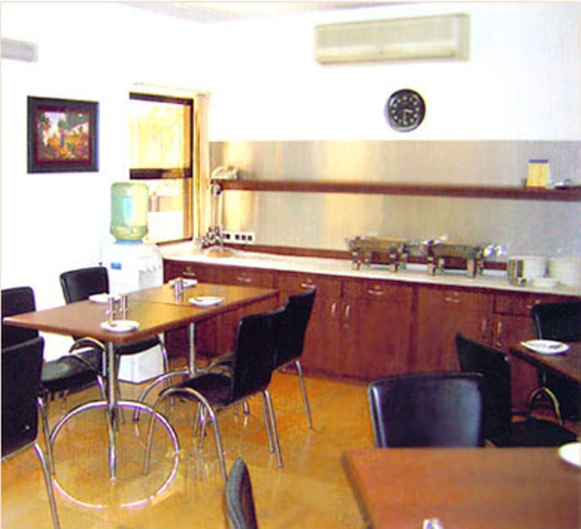 Jyoti Dwelling Hotel Bombaj Zewnętrze zdjęcie